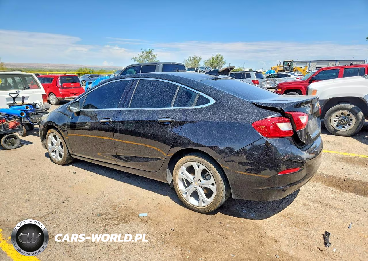 2017 Chevrolet Cruze Premier VIN:1G1BF5SM2H7263705 - 2