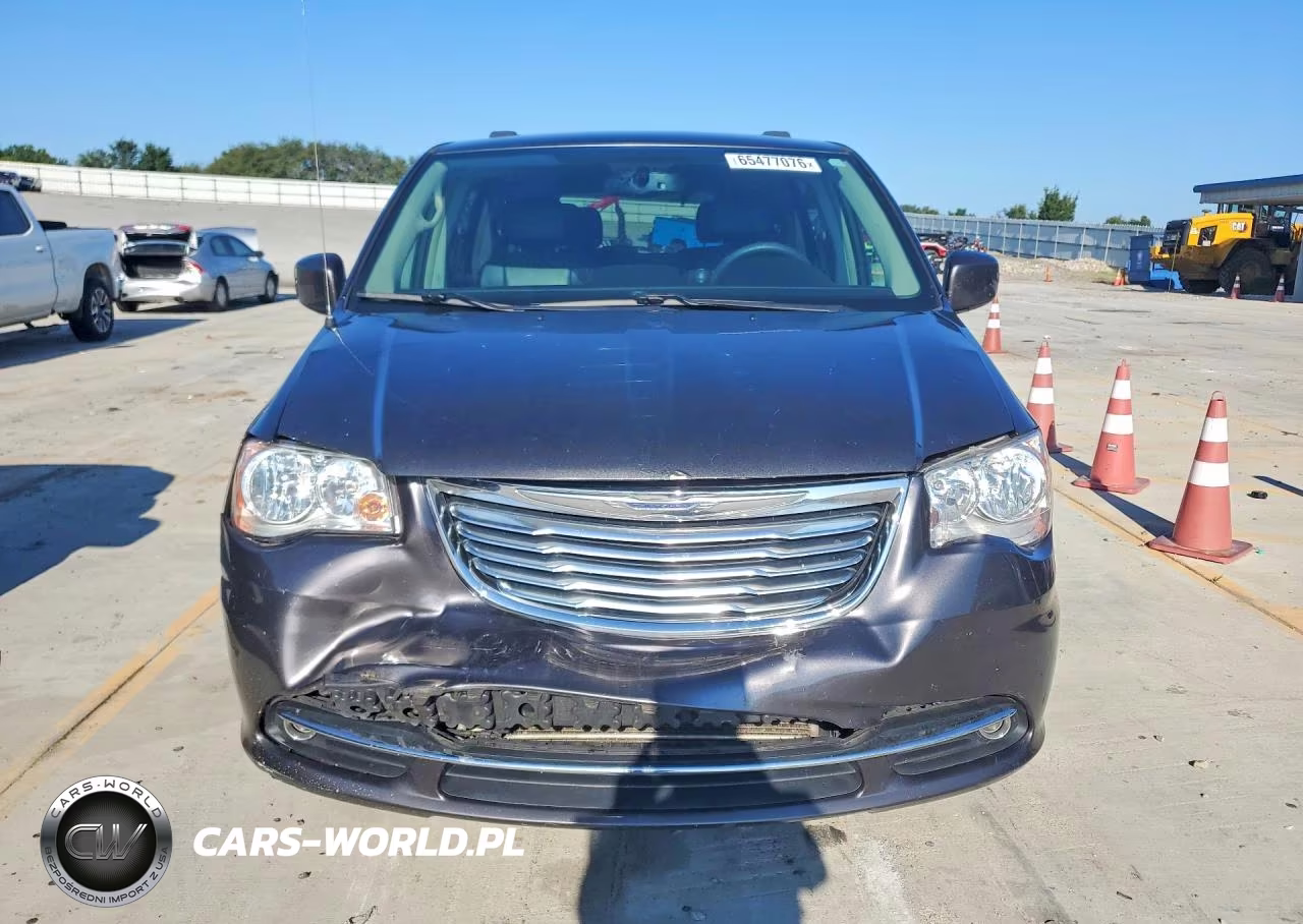 2016 Chrysler Town & Country Touring VIN:2C4RC1BG5GR229708 - 5