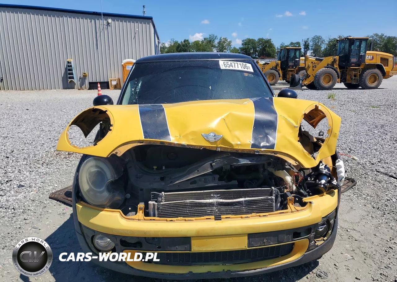 2009 Mini Cooper VIN:WMWMF335X9TU71557 - 5