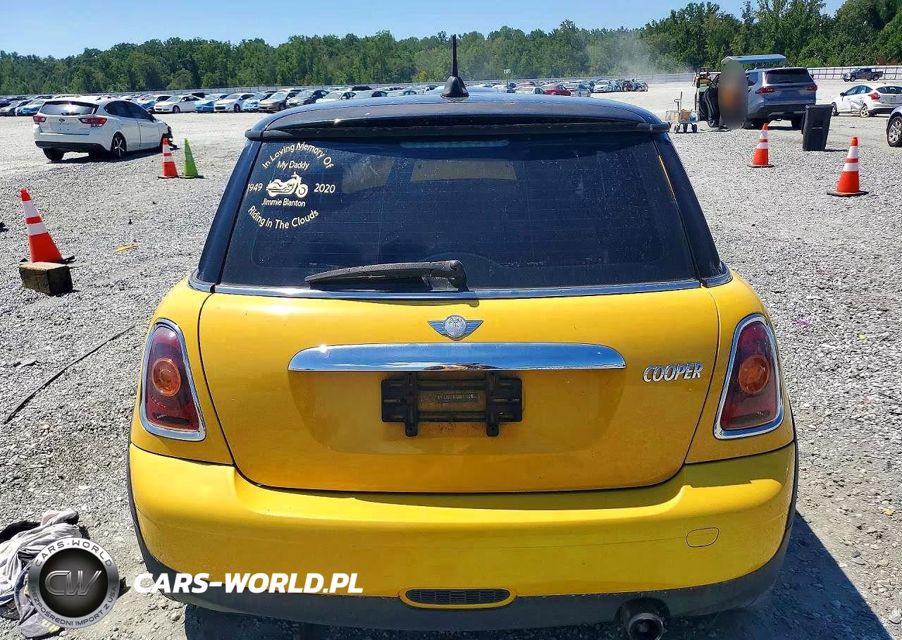 2009 Mini Cooper VIN:WMWMF335X9TU71557 - 6