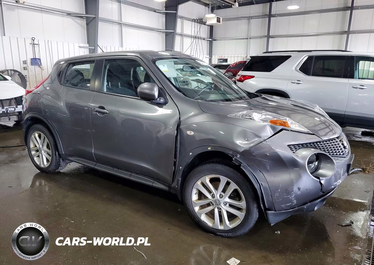 2014 Nissan Juke S VIN:JN8AF5MV9ET355135 - 4