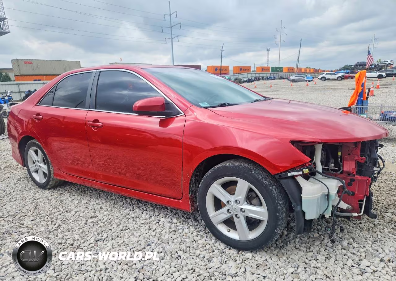 2014 Toyota Camry Se VIN:4T1BF1FK0EU842242 - 4