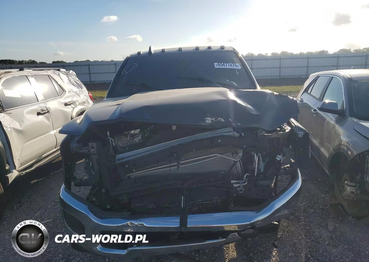 2022 Ram 2500 Laramie VIN:3C6UR5FL3NG327900 - 5