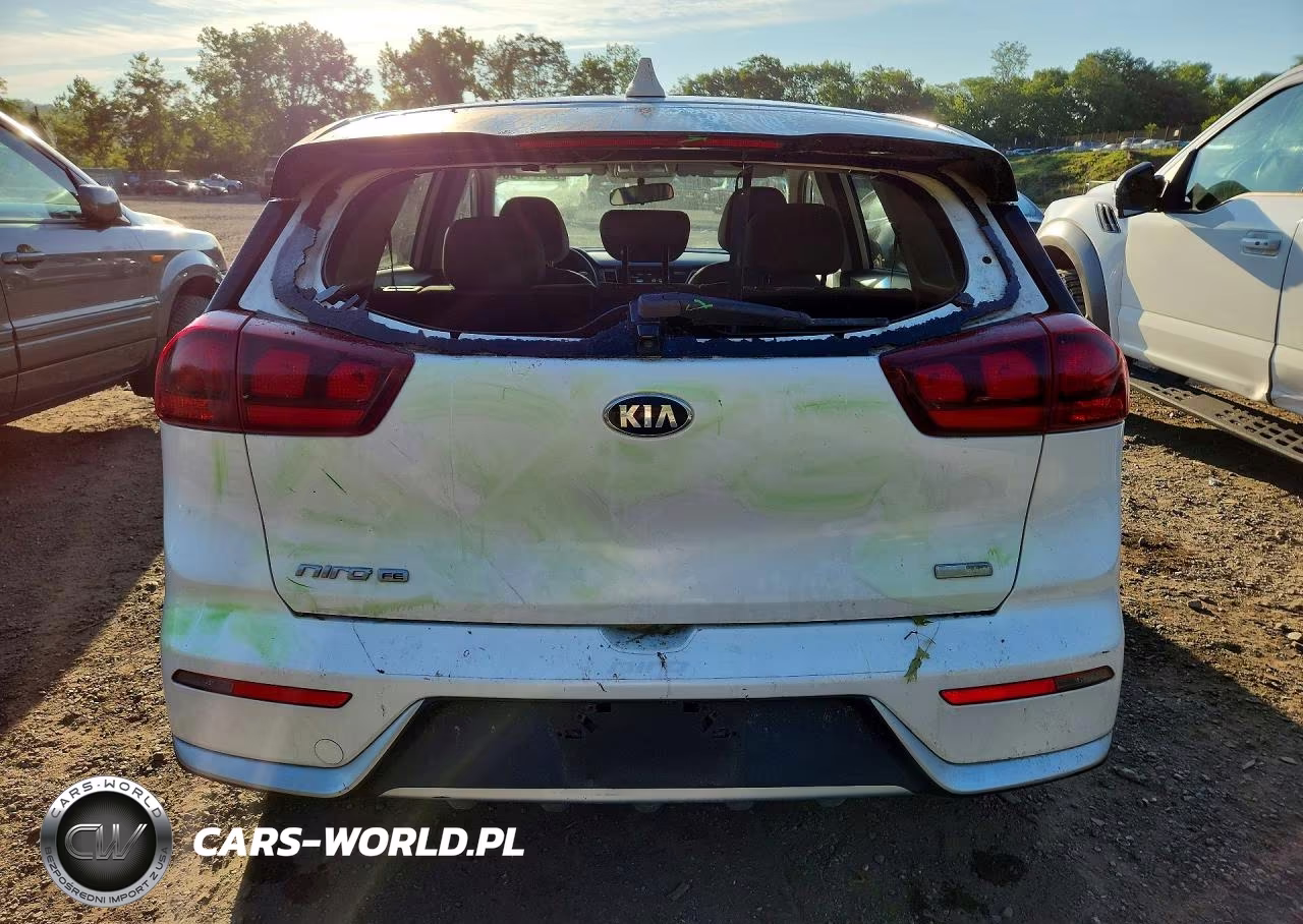 2017 Kia Niro Fe VIN:KNDCB3LC4H5045696 - 6