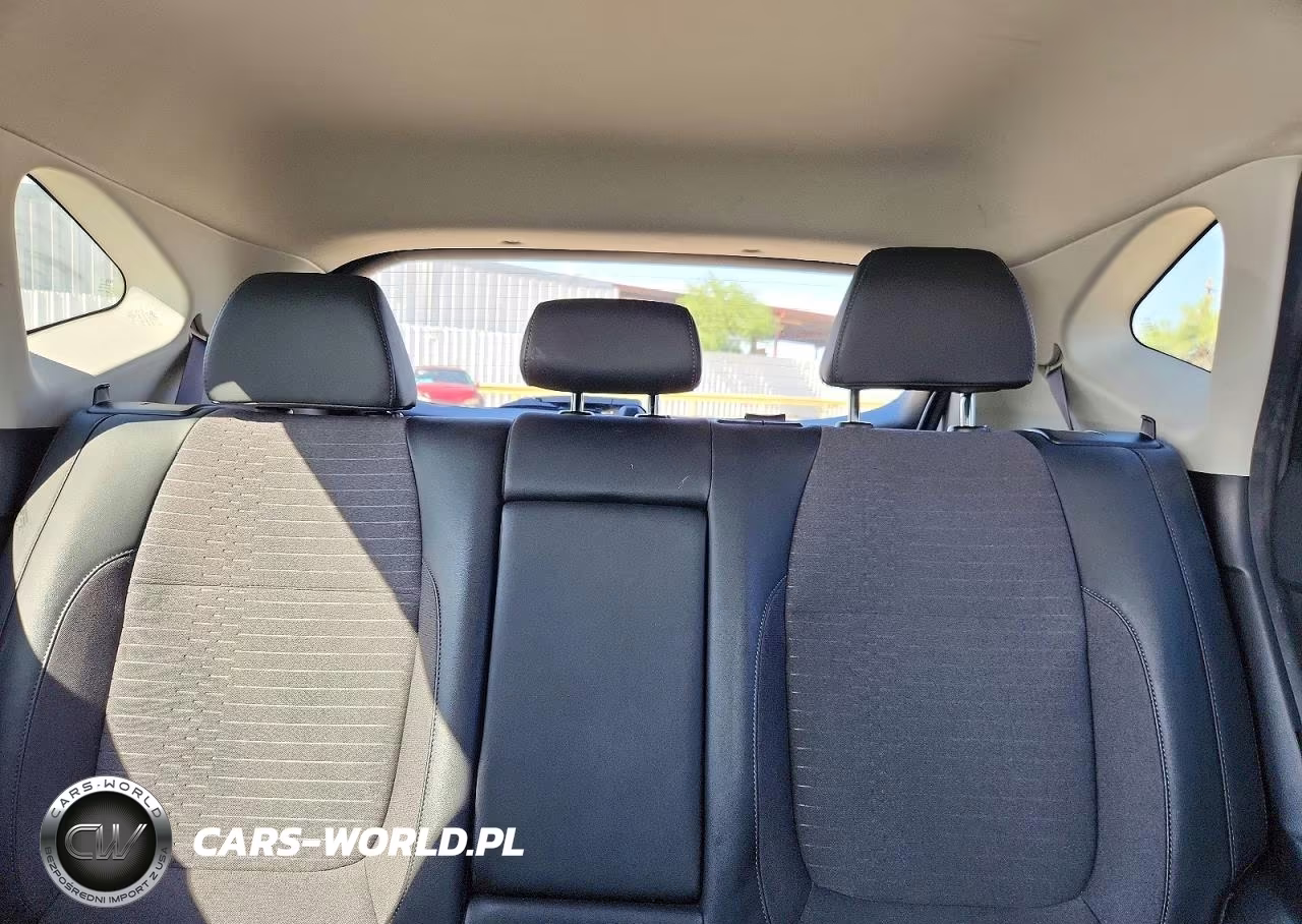 2021 Kia Seltos S VIN:KNDEUCAA0M7042653 - 10