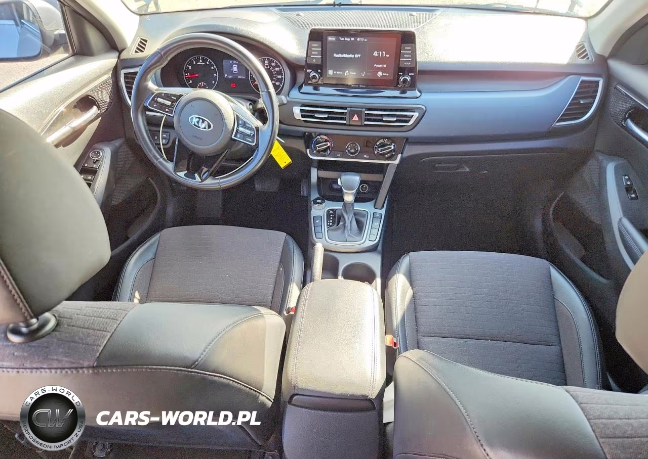 2021 Kia Seltos S VIN:KNDEUCAA0M7042653 - 8