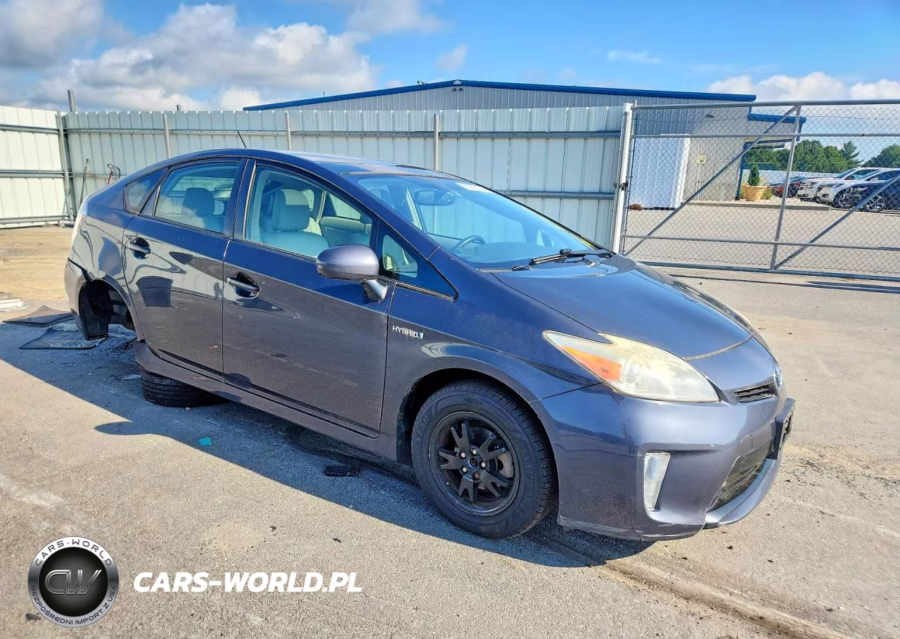 2012 Toyota Prius Four VIN:JTDKN3DU3C1529109 - 4