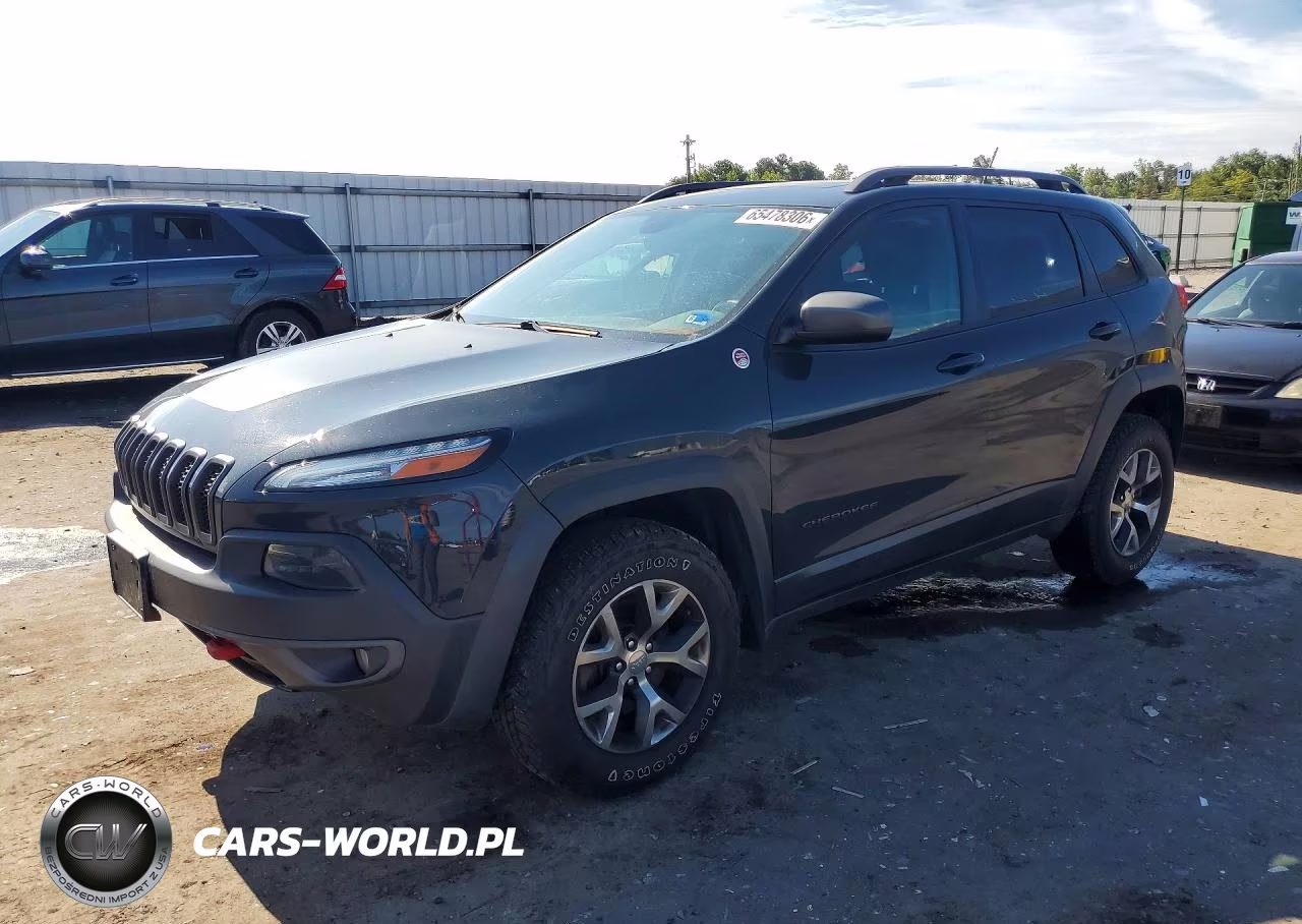 2016 Jeep Cherokee Trailhawk – zdjęcie 1 z 13