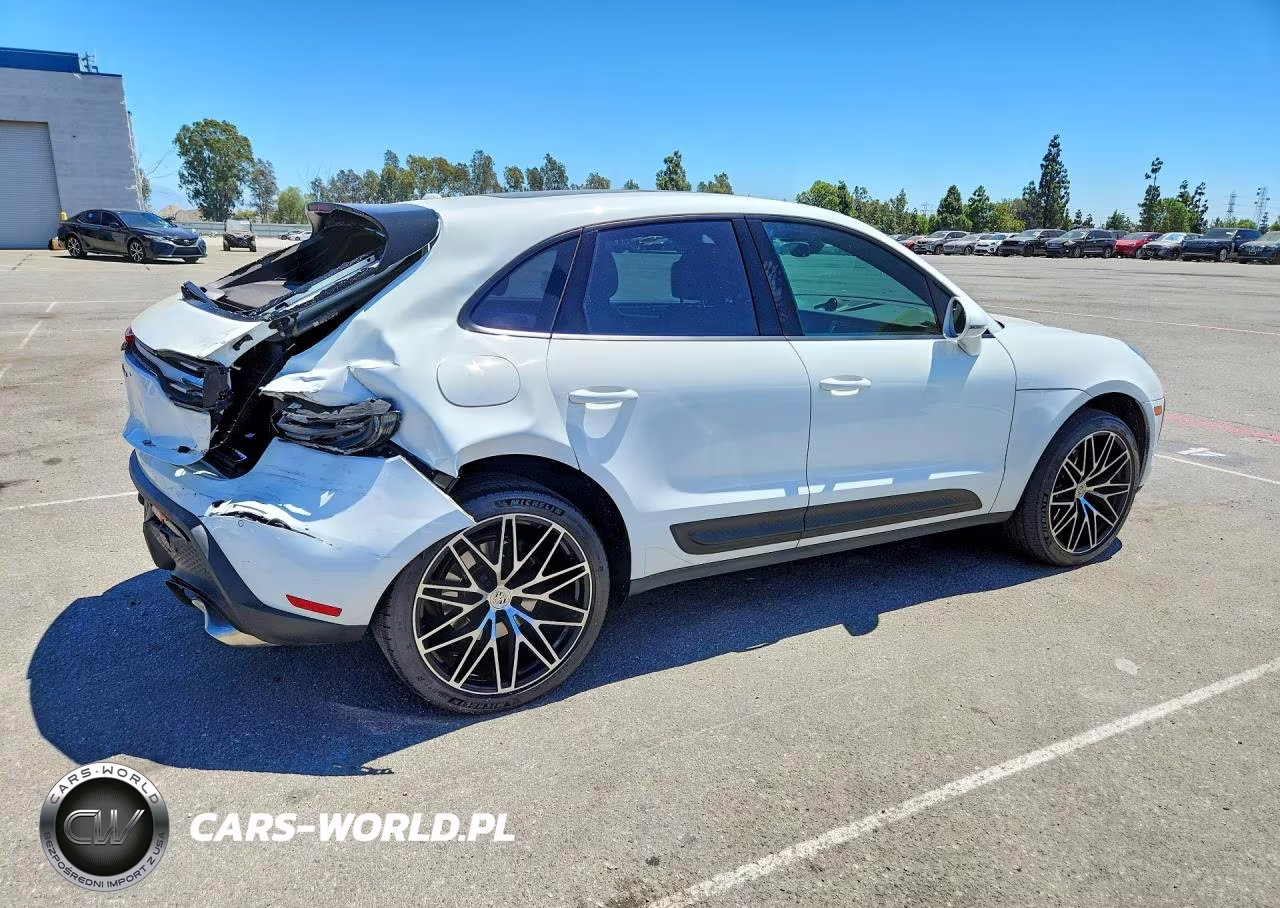 2023 Porsche Macan Base VIN:WP1AA2A53PLB16954 - 3