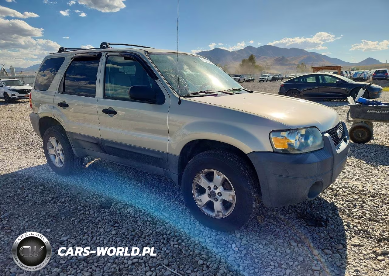 2005 Ford Escape Xlt VIN:1FMYU03Z05KB63448 - 4