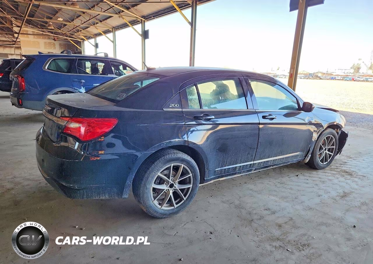 2013 Chrysler 200 Touring VIN:1C3CCBBB1DN656896 - 3