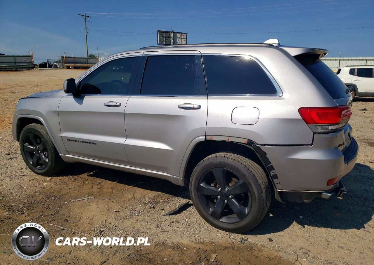 2015 Jeep Grand Cherokee Laredo VIN:1C4RJFAG1FC720742 - 2