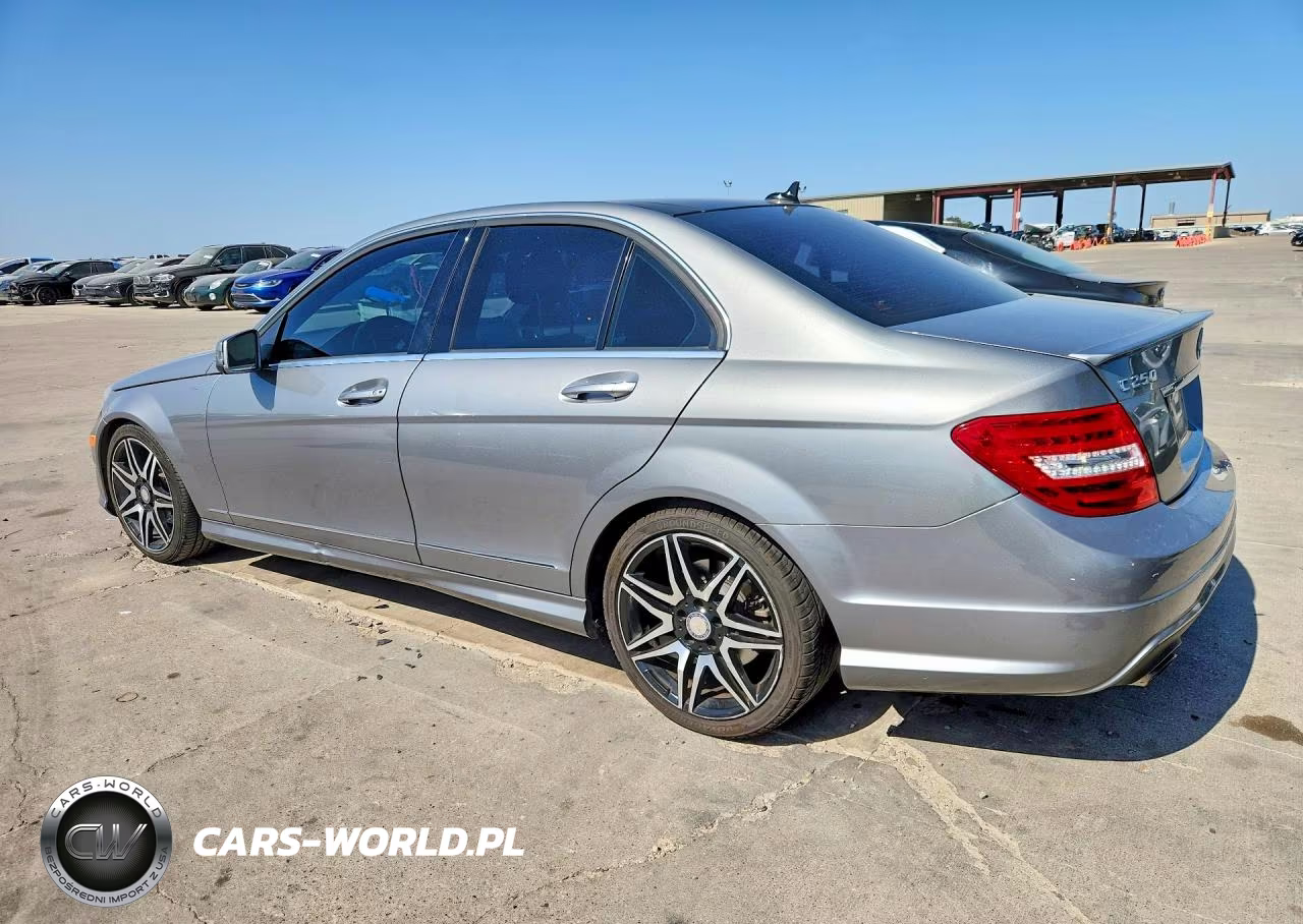 2013 Mercedes-Benz C 250 VIN:WDDGF4HB3DR285116 - 2