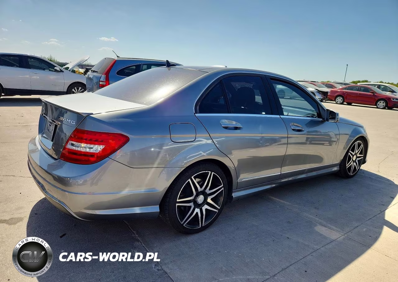 2013 Mercedes-Benz C 250 VIN:WDDGF4HB3DR285116 - 3