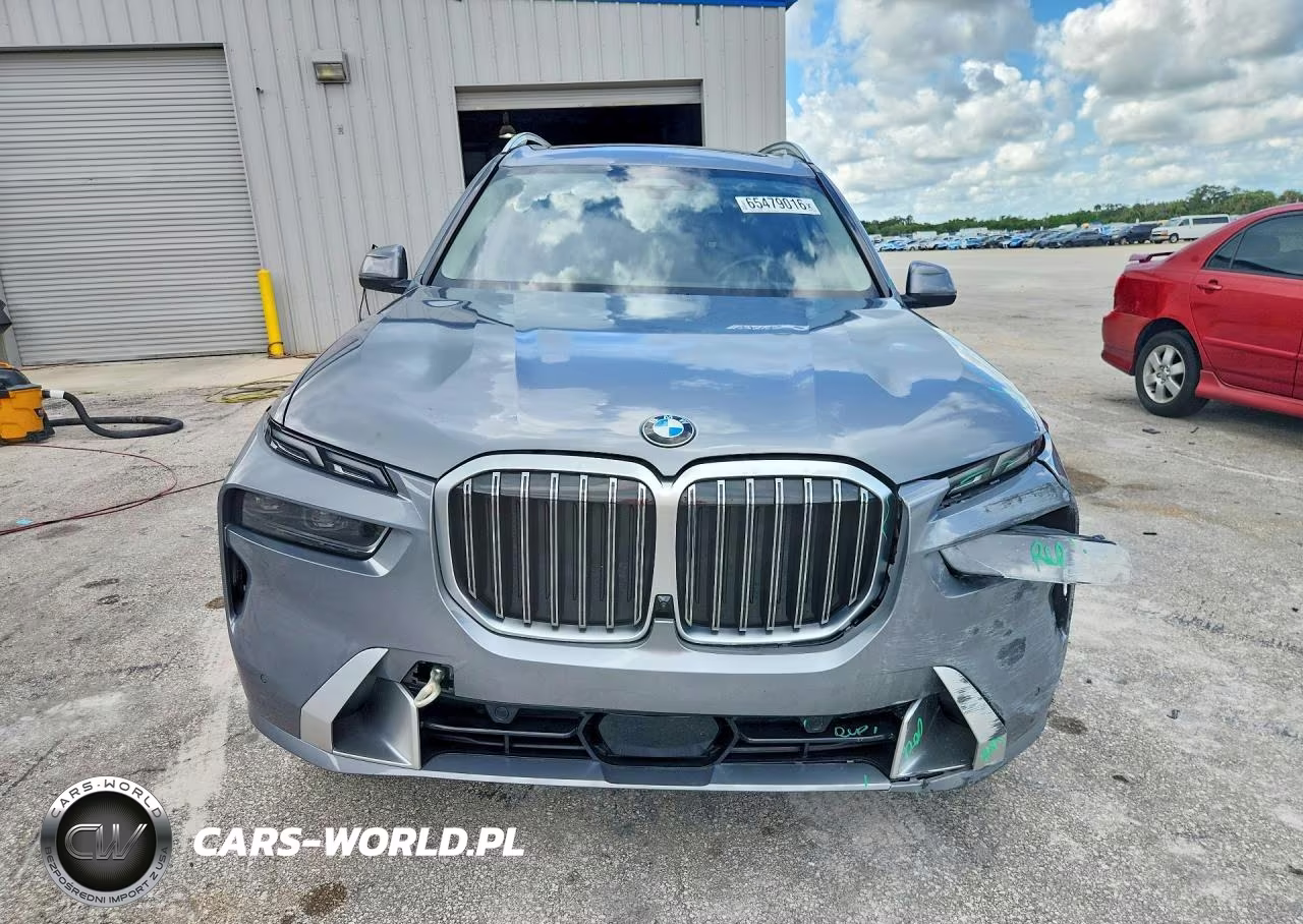 2025 BMW X7 xDrive40I VIN:5UX23EM07S9Y16546 - 5