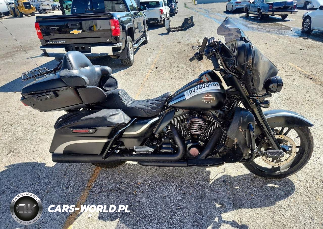 2015 Harley-Davidson Flhtcu Ultra Classic Electra Glide – zdjęcie 1 z 9