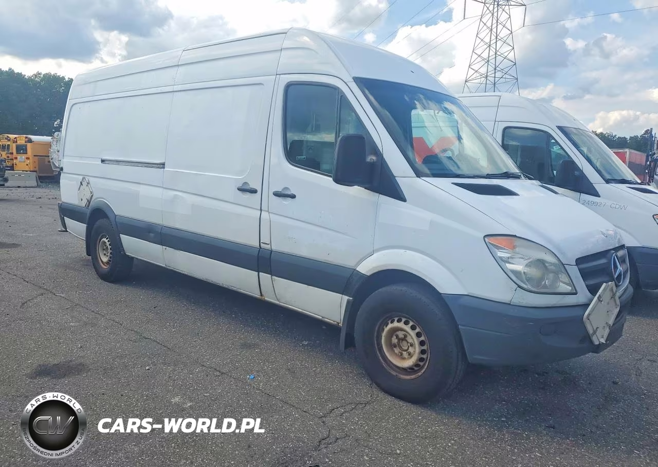 2012 Mercedes-Benz Sprinter 2500 Delivery Van VIN:WD3PE8CB4C5685309 - 4