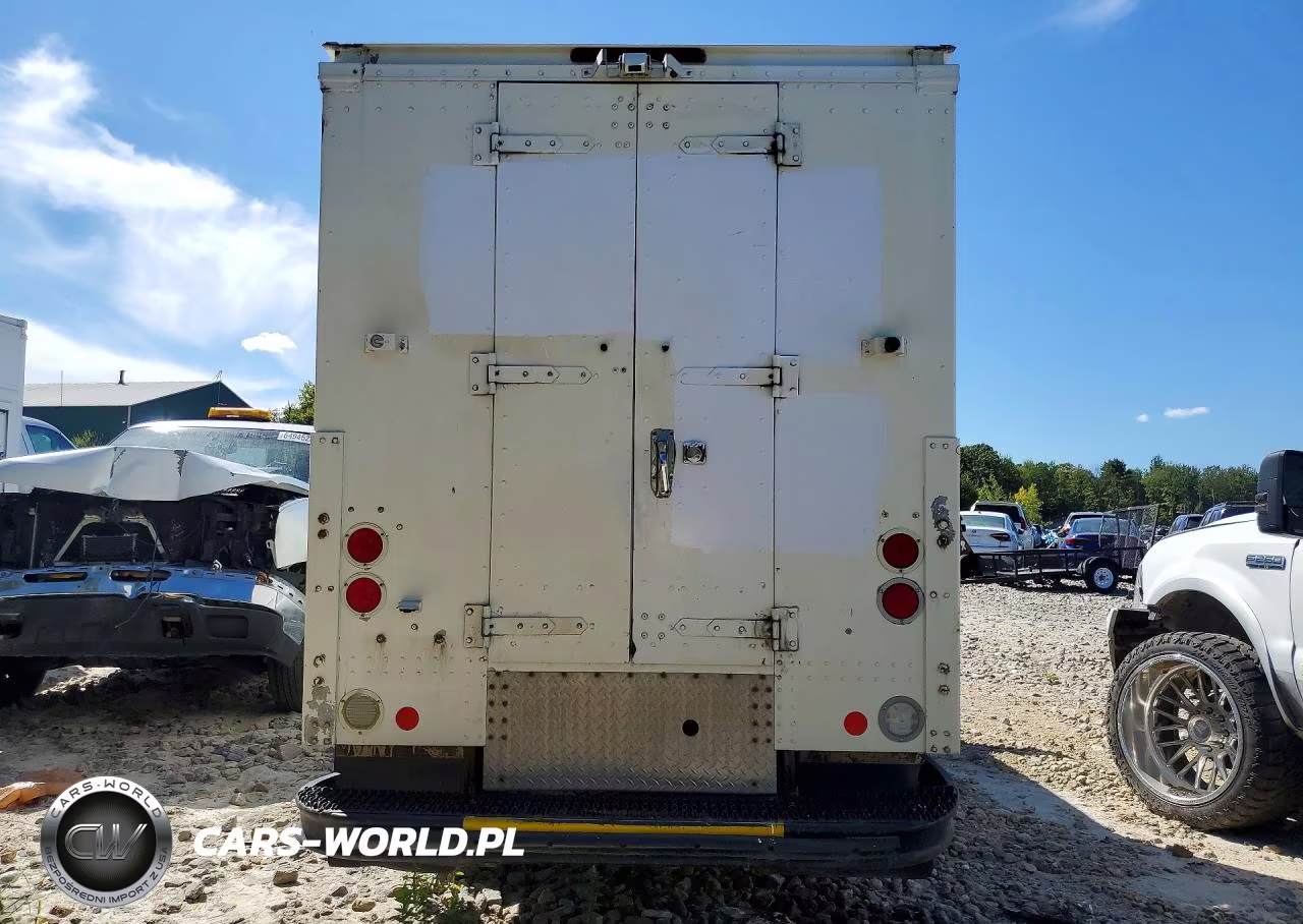 2015 Ford F250 Super Duty Box Truck VIN:1FDBF2B62FED21601 - 6