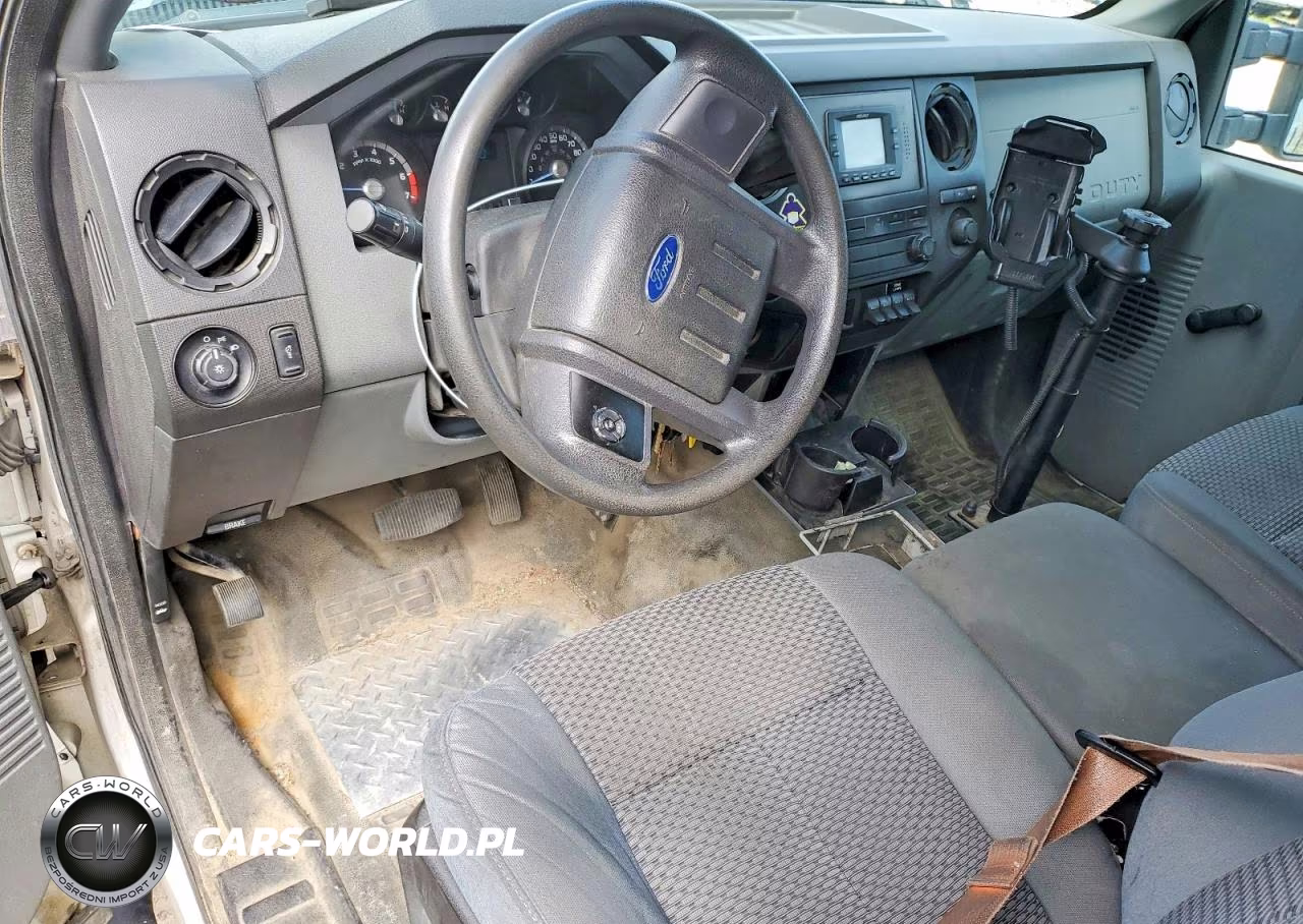 2015 Ford F250 Super Duty Box Truck VIN:1FDBF2B62FED21601 - 8