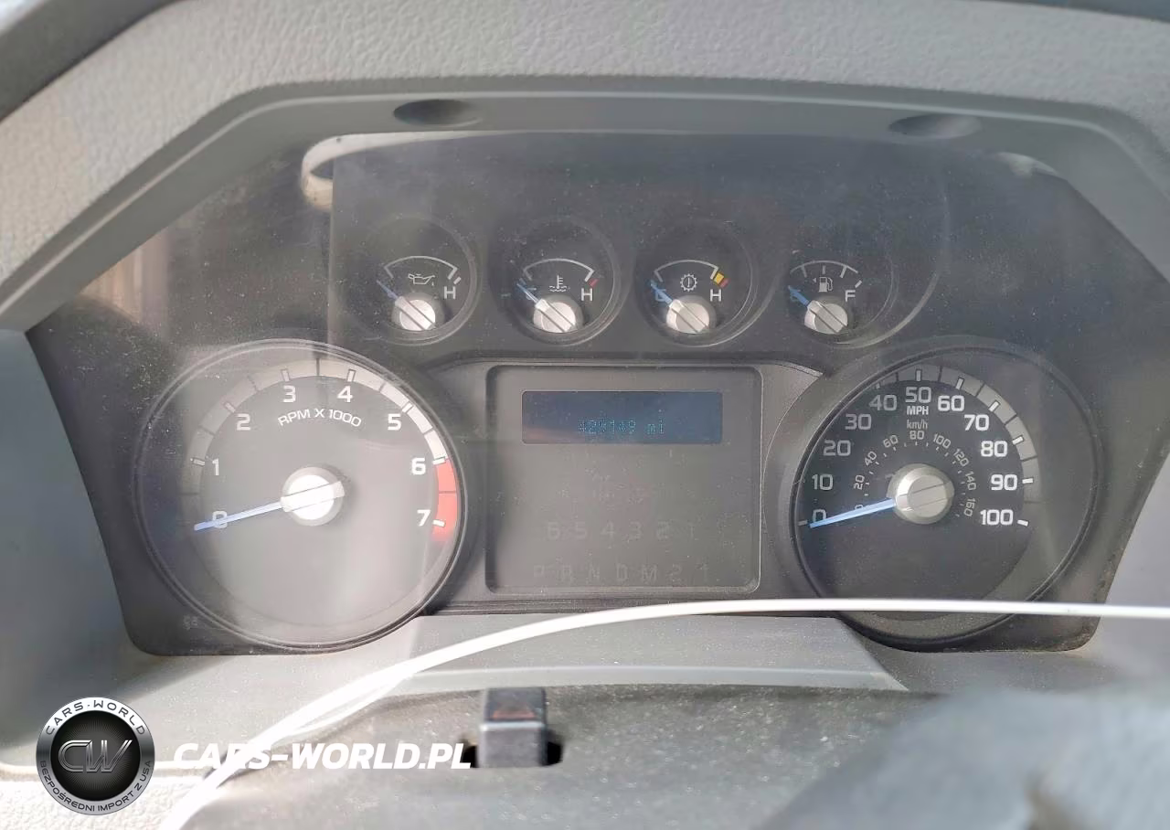 2015 Ford F250 Super Duty Box Truck VIN:1FDBF2B62FED21601 - 9