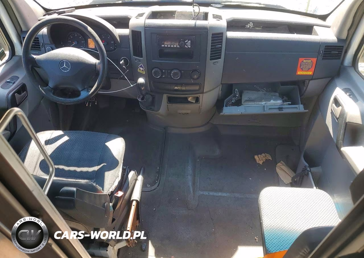 2011 Mercedes-Benz Sprinter 2500 Delivery Van VIN:WD3PE8CB7B5572162 - 8