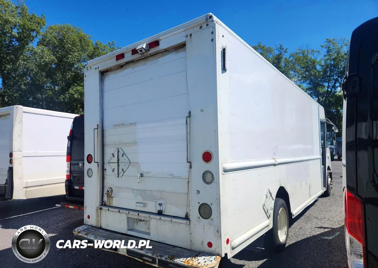 2012 Freightliner Mt45 Chassis Delivery Van VIN:4UZAAPDUXCCBR1547 - 3