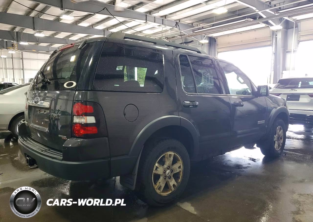 2007 Ford Explorer Xlt VIN:1FMEU73E87UB28351 - 3