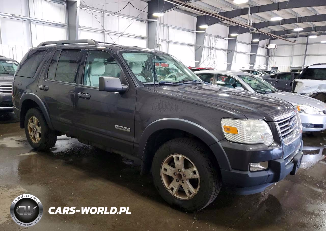 2007 Ford Explorer Xlt VIN:1FMEU73E87UB28351 - 4