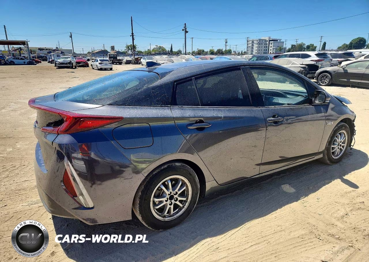 2019 Toyota Prius Prime Premium VIN:JTDKARFP7K3115145 - 3