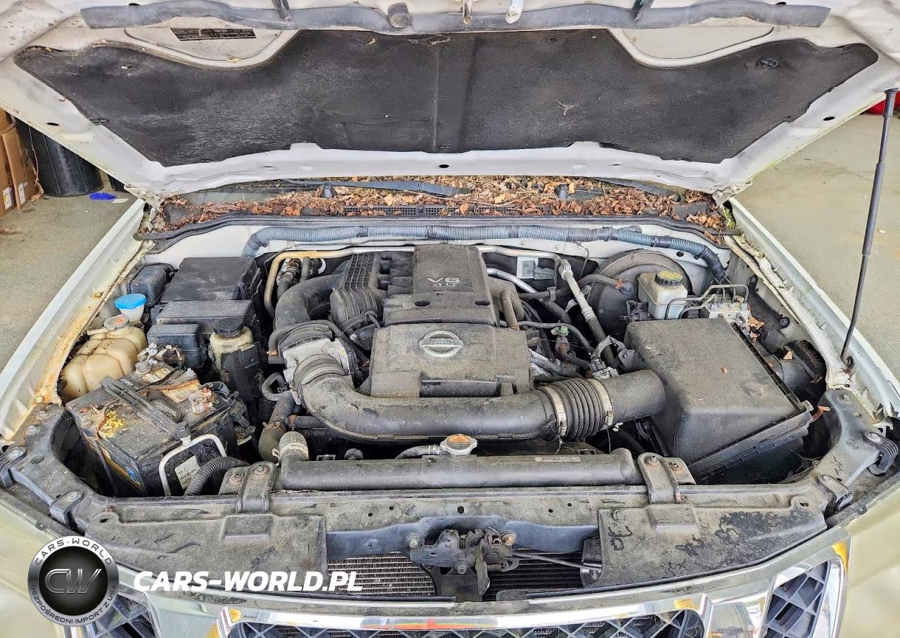 2011 Nissan Pathfinder S VIN:5N1AR1NB8BC630601 - 12
