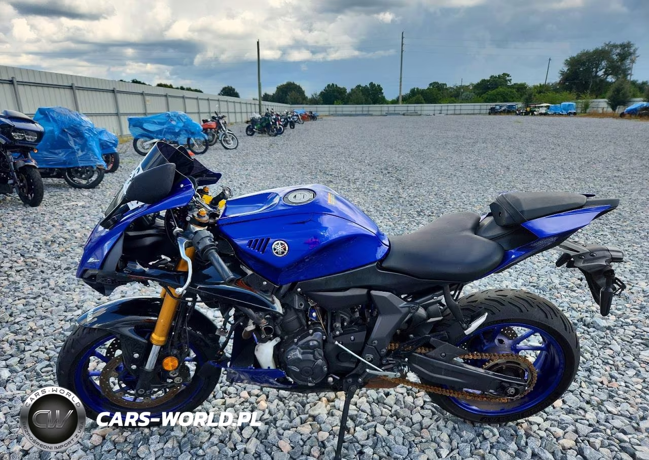 2025 Yamaha Yzfr7 VIN:JYARM38E1SA015984 - 3