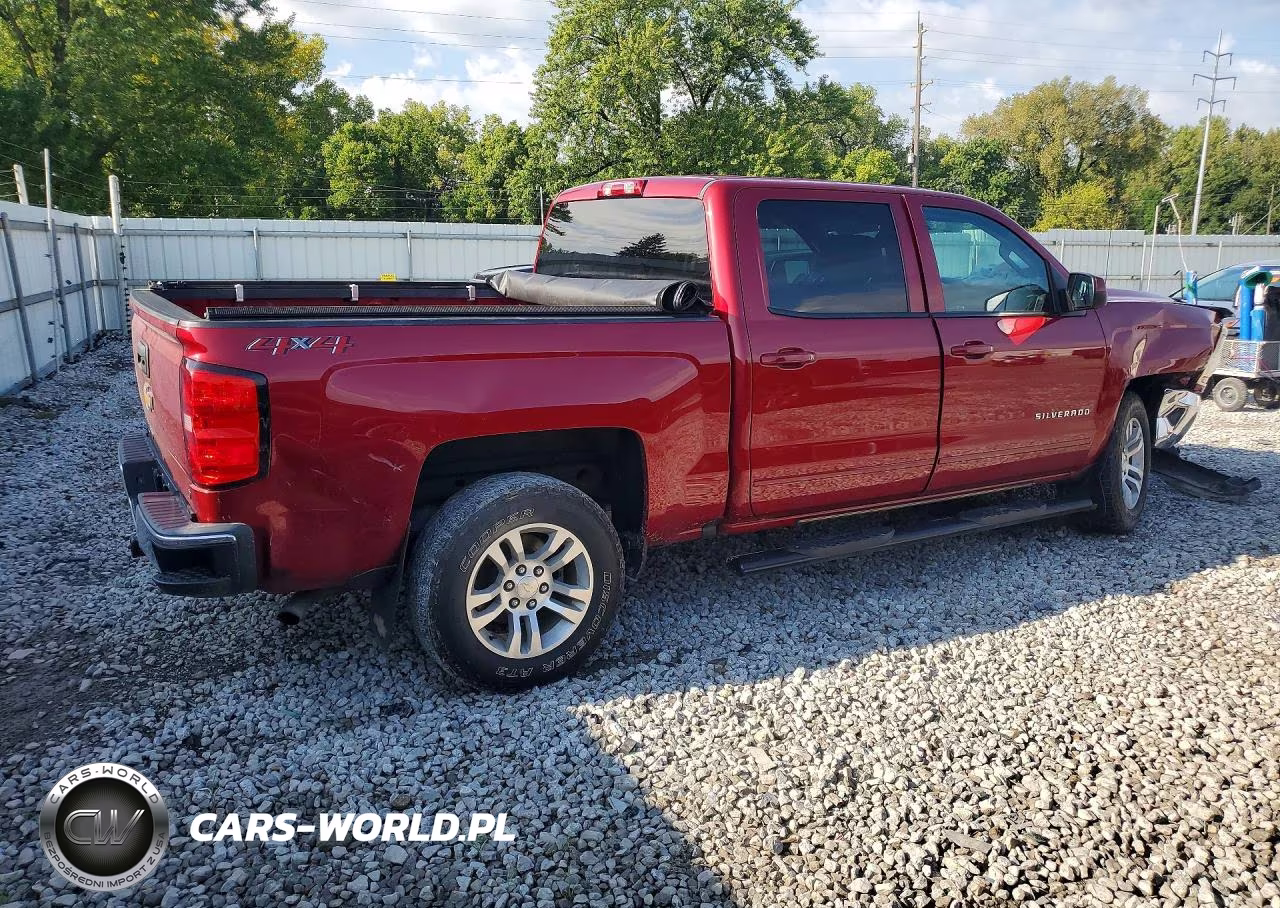 2018 Chevrolet Silverado K1500 Lt VIN:3GCUKREC5JG585187 - 3