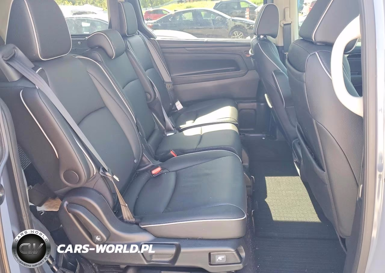 2026 Honda Odyssey Touring VIN:5FNRL6H8XTB060644 - 11