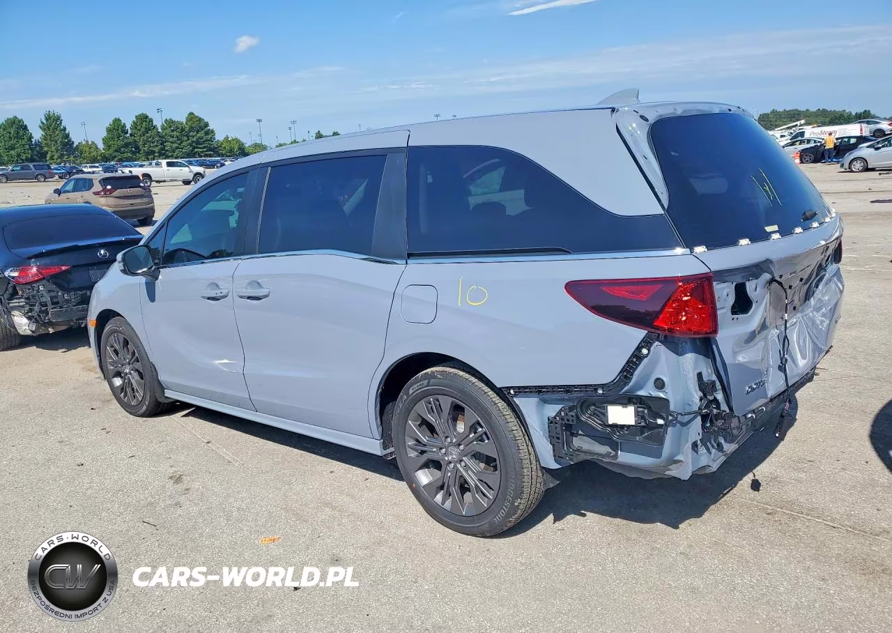2026 Honda Odyssey Touring VIN:5FNRL6H8XTB060644 - 2
