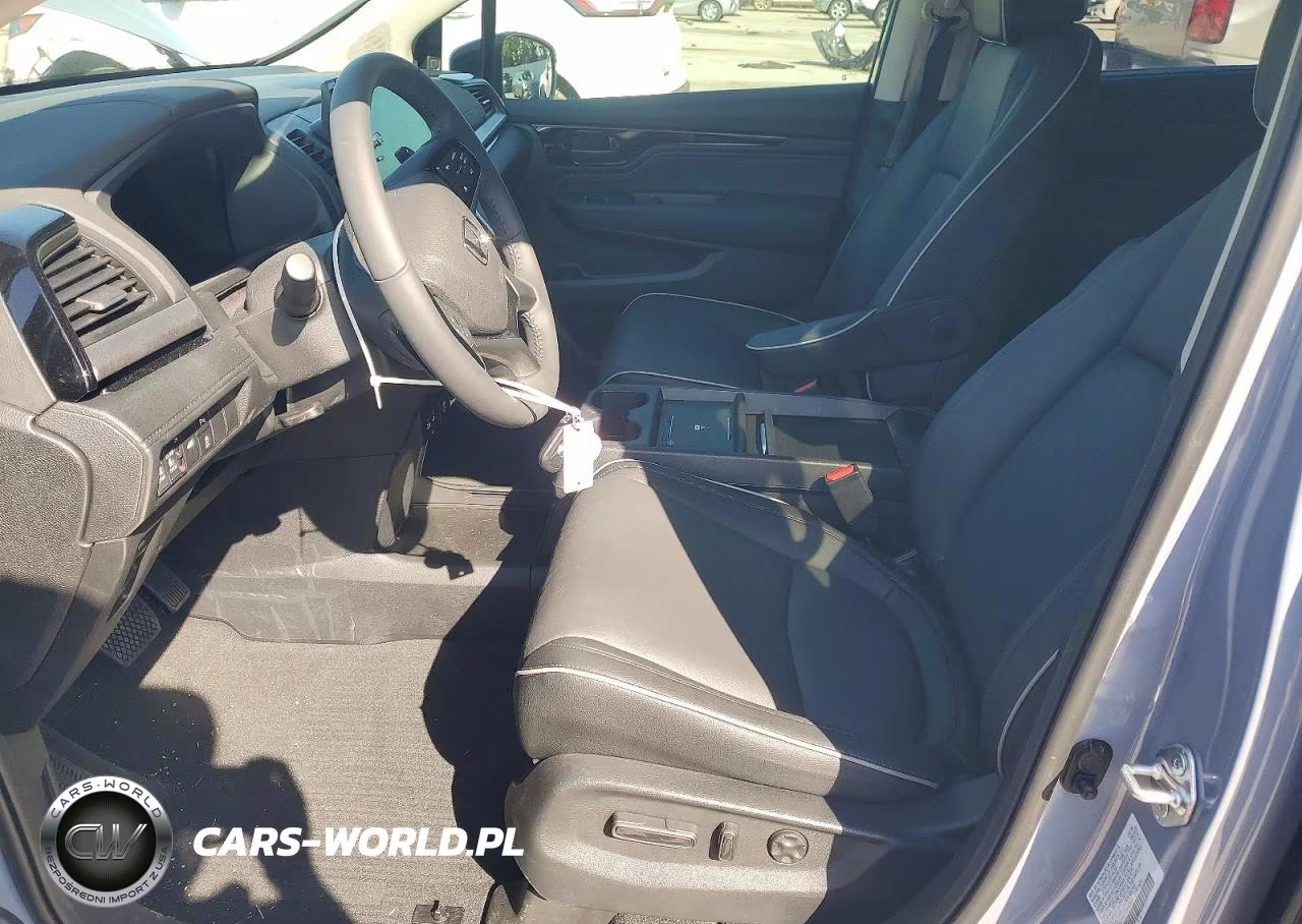 2026 Honda Odyssey Touring VIN:5FNRL6H8XTB060644 - 7