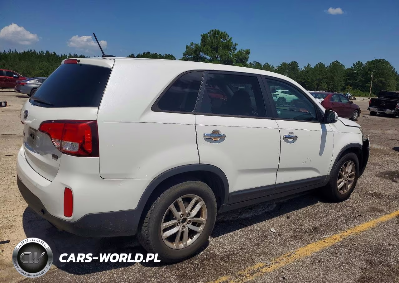 2015 Kia Sorento Lx VIN:5XYKT3A67FG660964 - 3