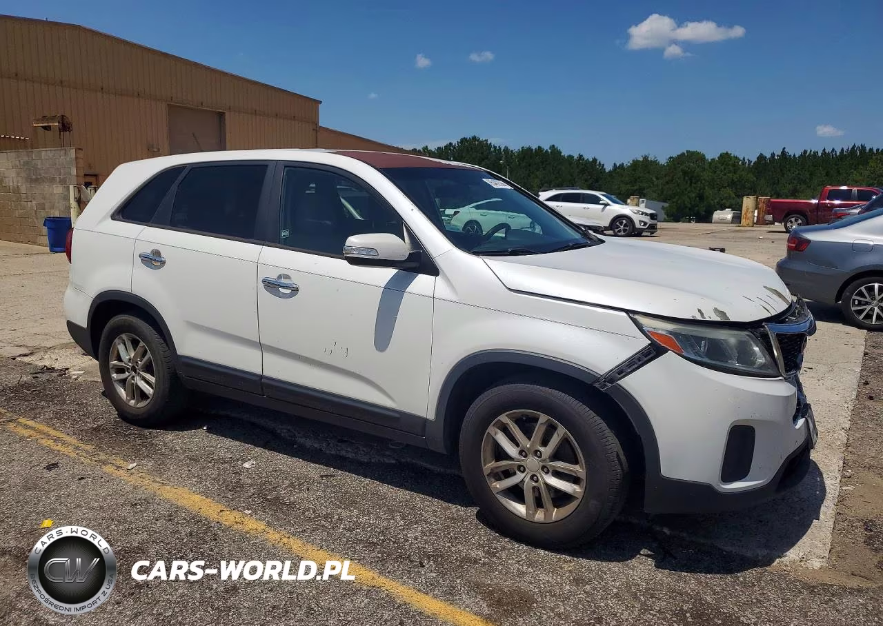 2015 Kia Sorento Lx VIN:5XYKT3A67FG660964 - 4
