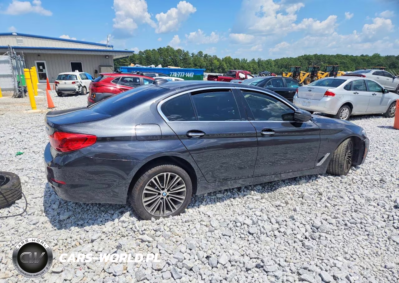2018 BMW 530 I VIN:WBAJA5C53JWA57538 - 3