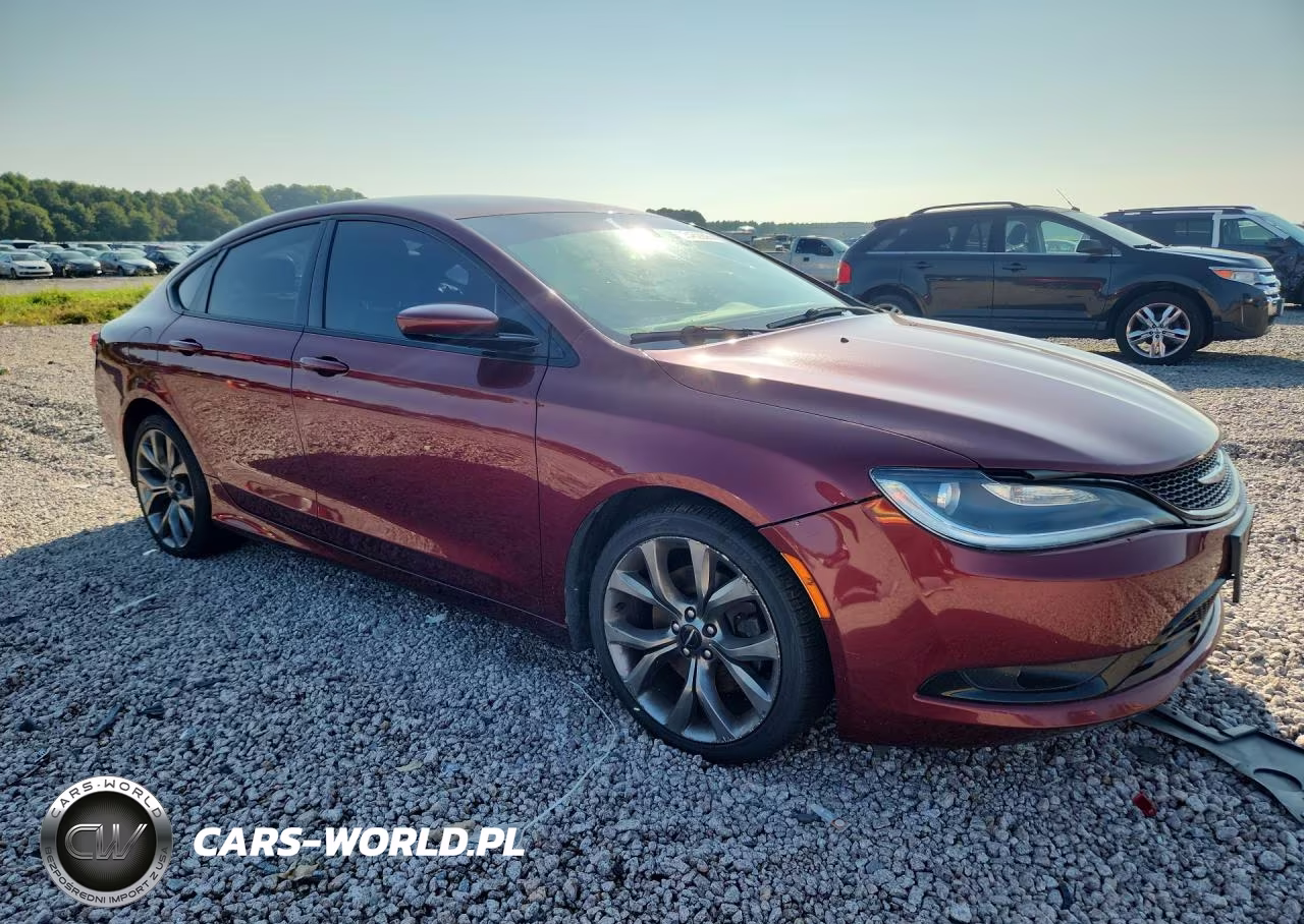 2015 Chrysler 200 S VIN:1C3CCCDG9FN673902 - 4