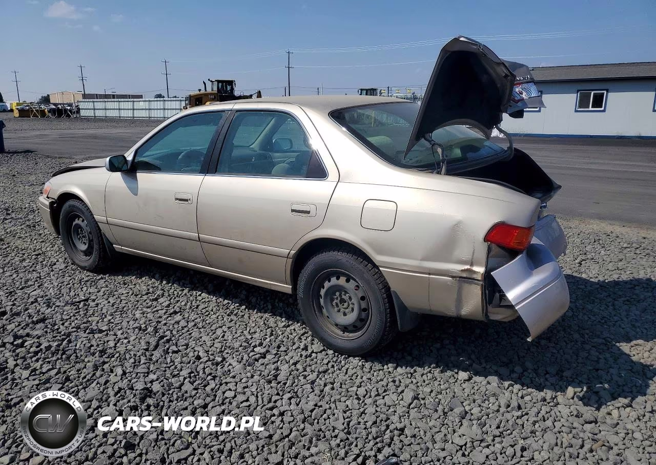 2000 Toyota Camry Le VIN:JT2BG22K8Y0411956 - 2