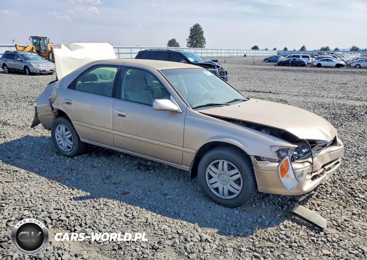 2000 Toyota Camry Le VIN:JT2BG22K8Y0411956 - 4