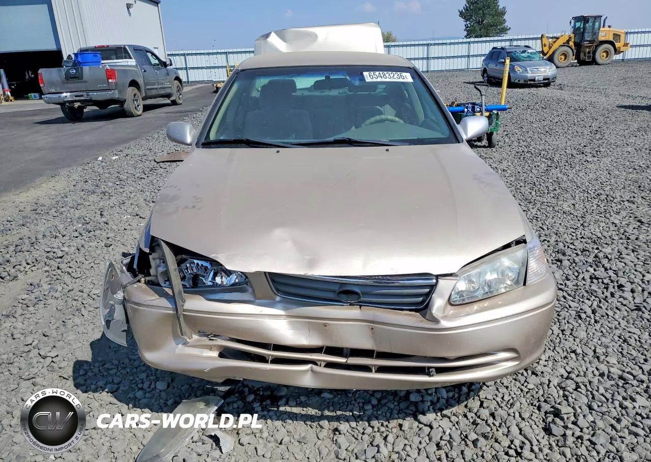 2000 Toyota Camry Le VIN:JT2BG22K8Y0411956 - 5