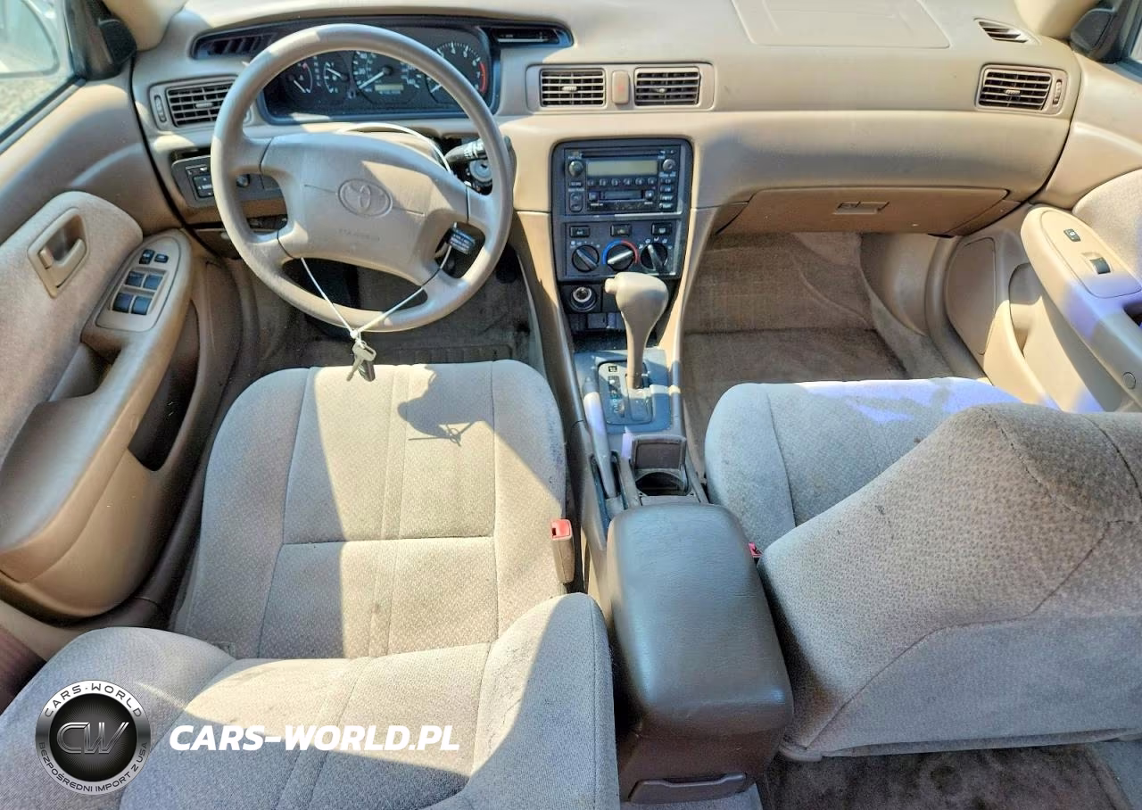 2000 Toyota Camry Le VIN:JT2BG22K8Y0411956 - 8