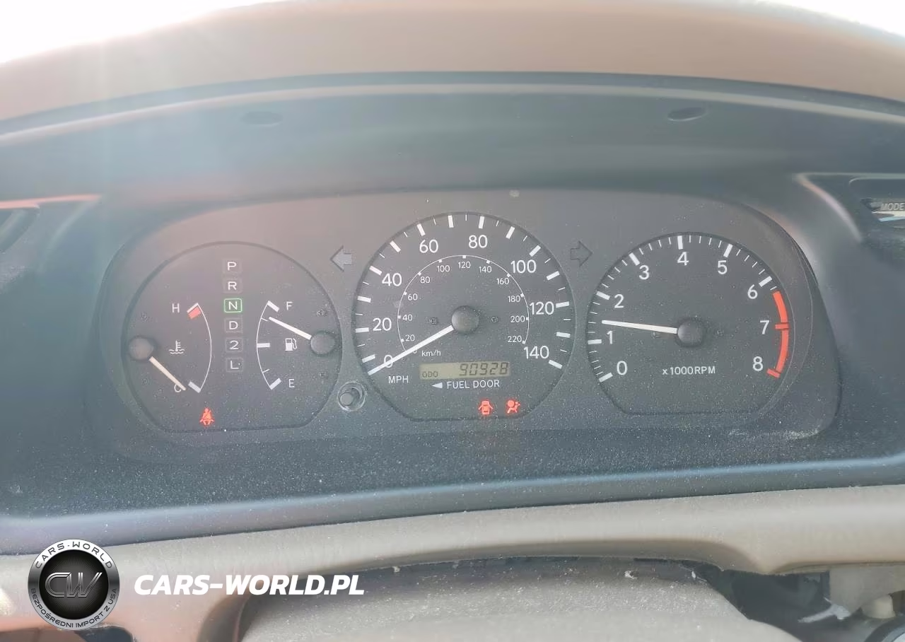 2000 Toyota Camry Le VIN:JT2BG22K8Y0411956 - 9