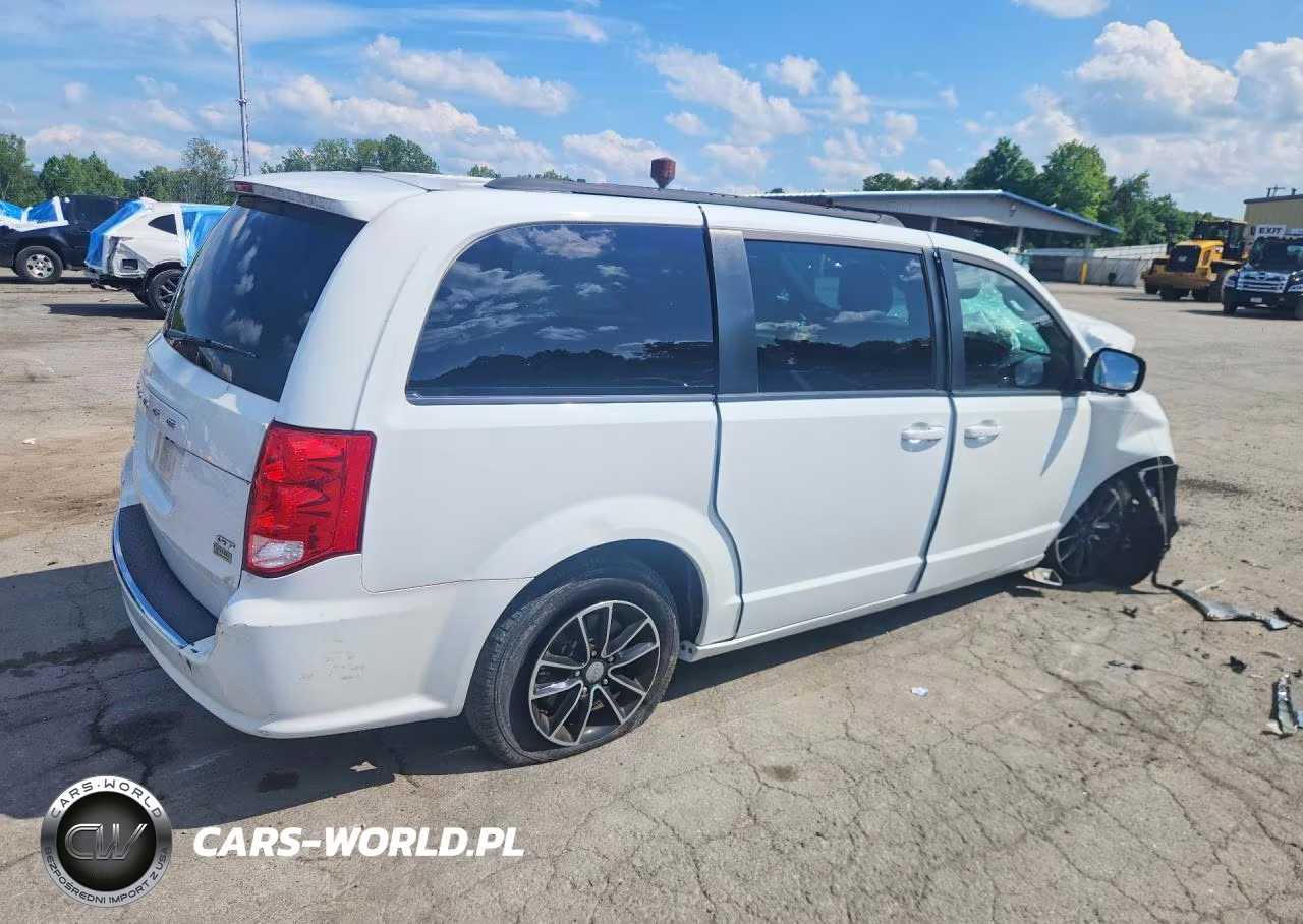 2019 Dodge Grand Caravan Gt VIN:2C4RDGEG1KR600495 - 3