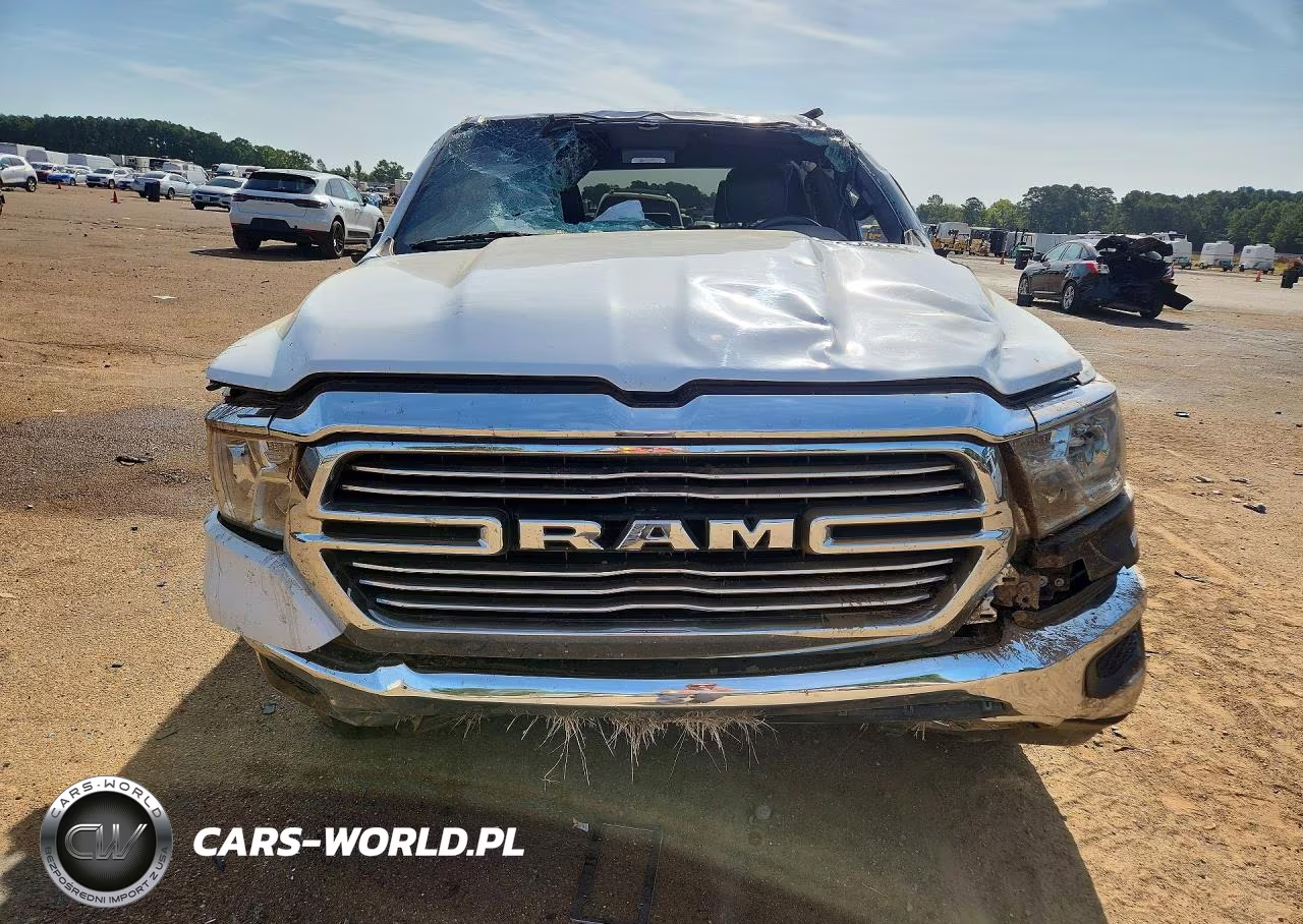 2024 Ram 1500 Laramie VIN:1C6RREJTXRN220109 - 5