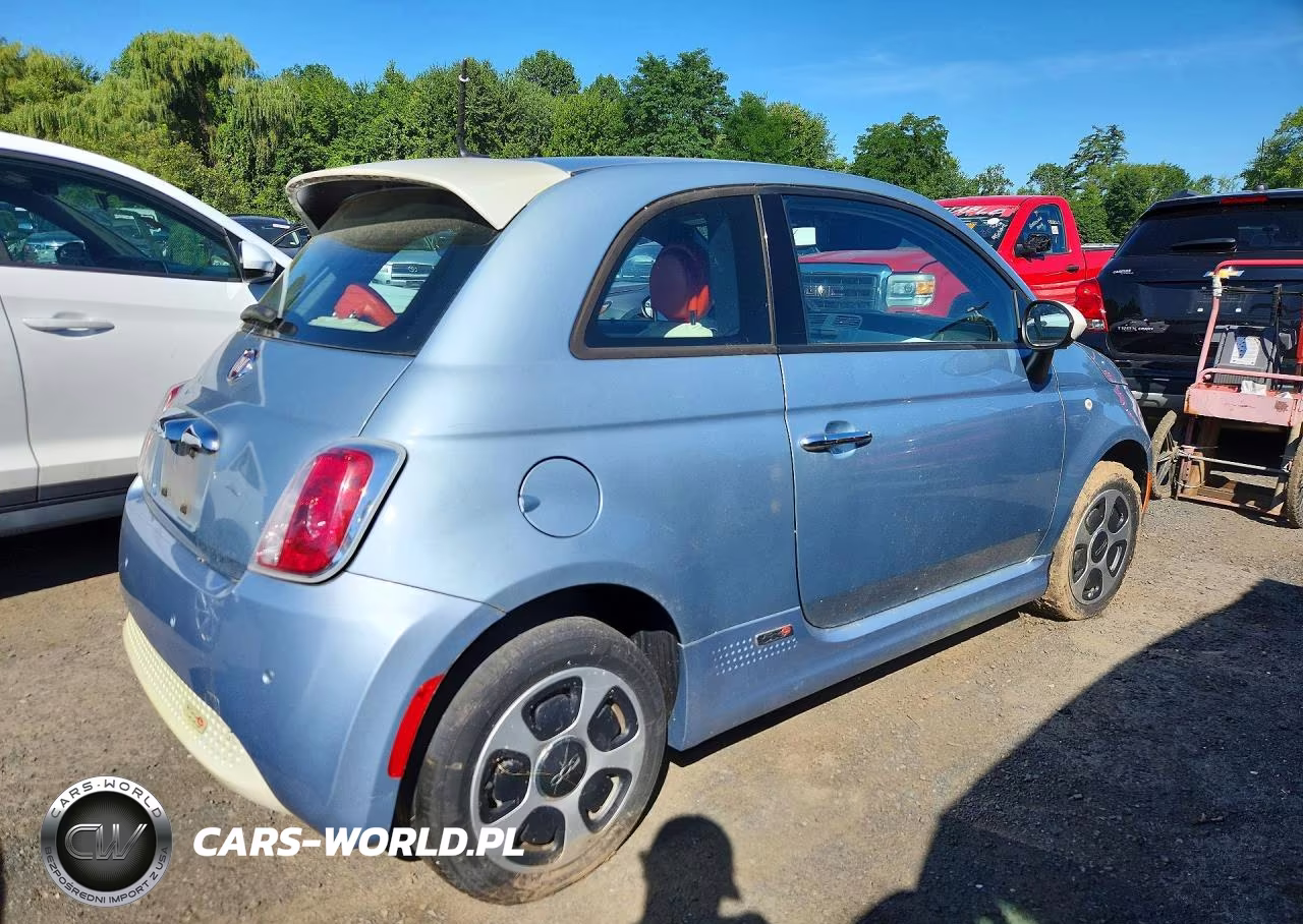 2015 Fiat 500 VIN:3C3CFFGE7FT672802 - 3