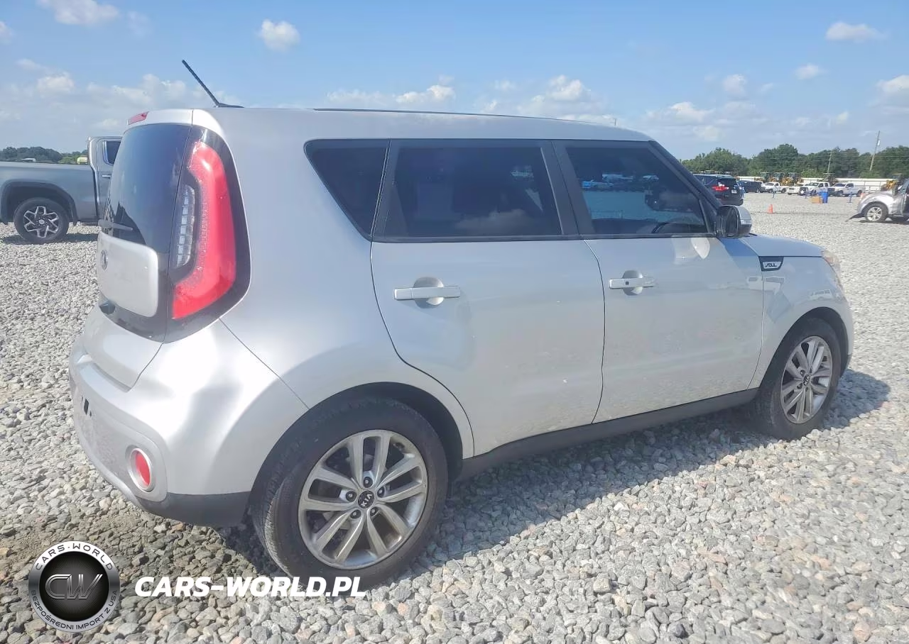 2017 Kia Soul + VIN:KNDJP3A57H7453837 - 3