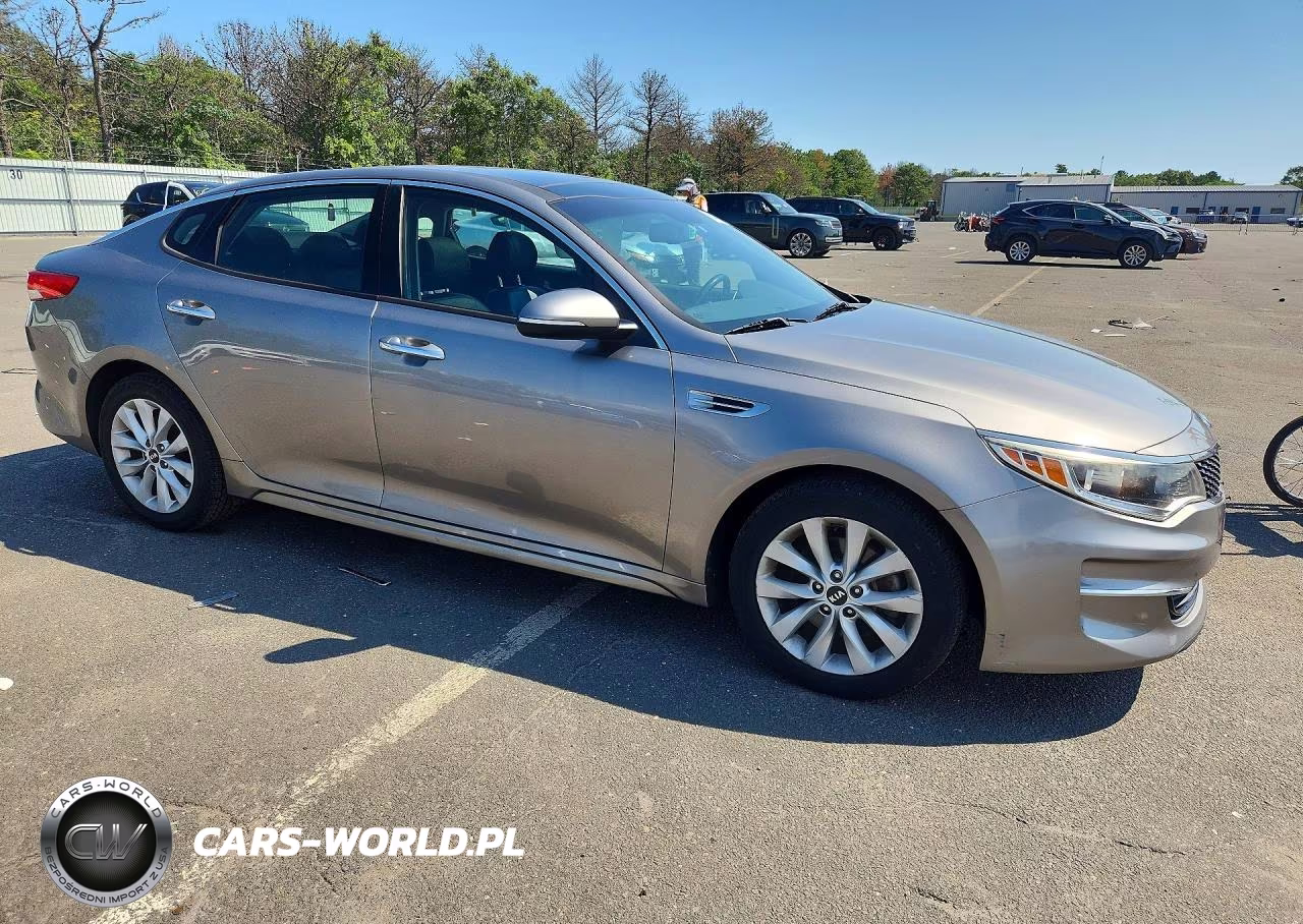 2018 Kia Optima Ex VIN:5XXGU4L39JG220849 - 4