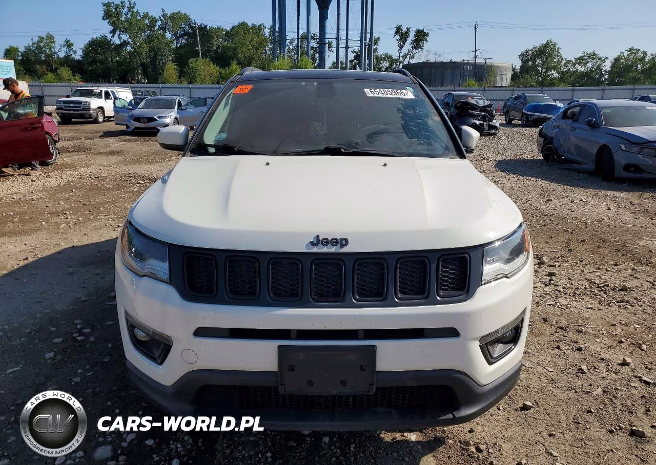 2019 Jeep Compass Latitude VIN:3C4NJDBB7KT599056 - 5